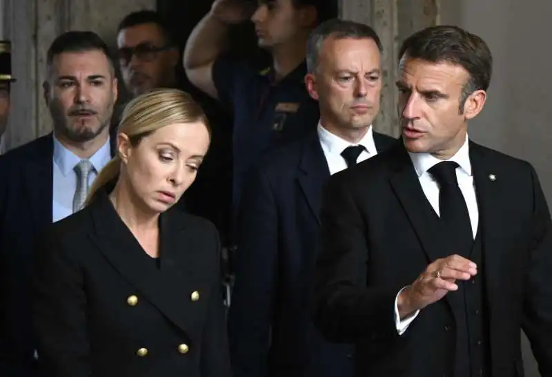  giorgia meloni  emmanuel macron  