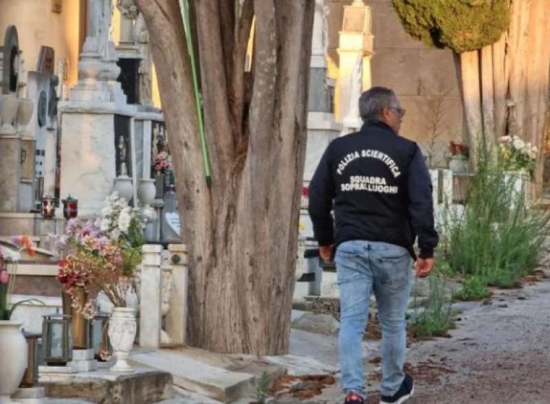 il cimitero di castelvetrano 1