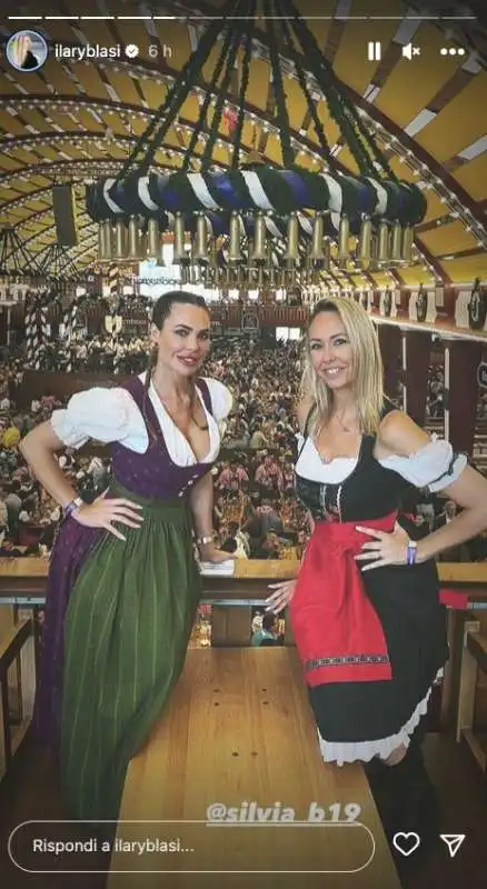 ilary blasi con la sorella silvia  all oktoberfest