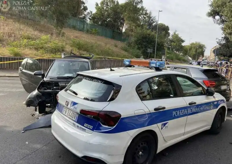 INCIDENTE A ROMA SU VIA PRENESTINA