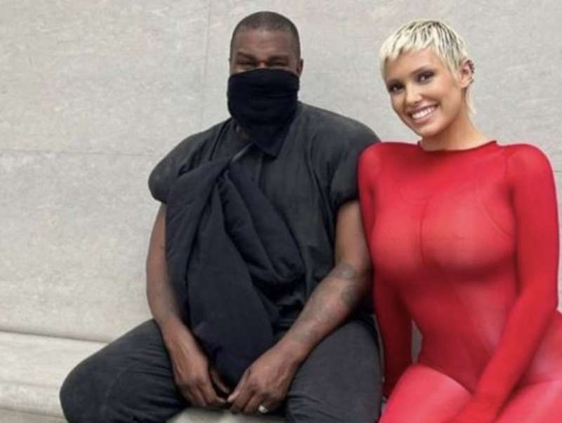 kanye west e bianca censori