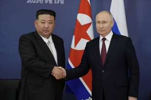 kim jong un incontra vladimir putin in russia 7