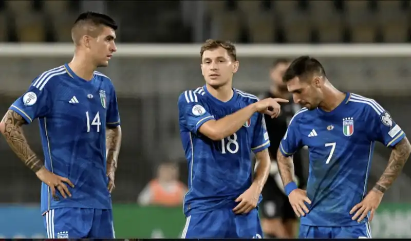 mancini barella politano   macedonia italia