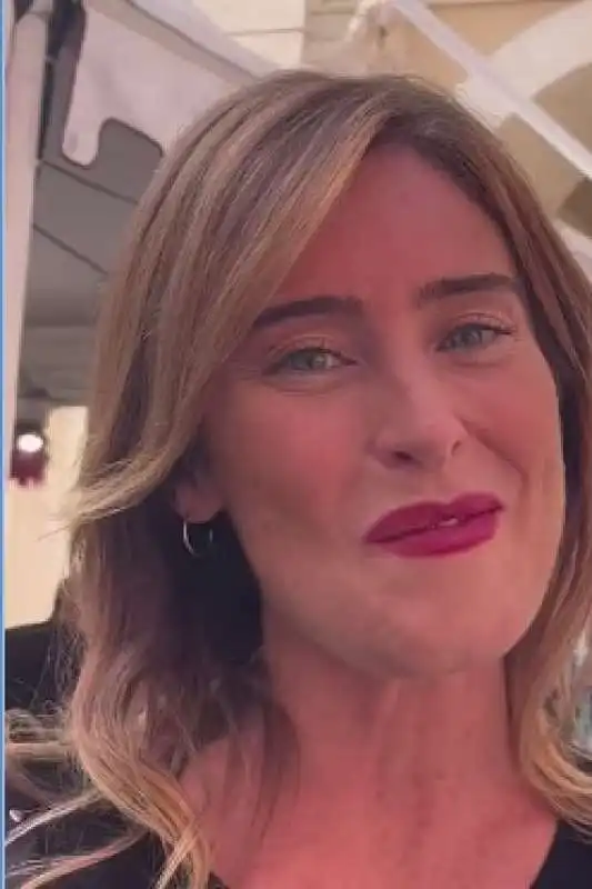 maria elena boschi alla fiera del peperoncino di rieti 4