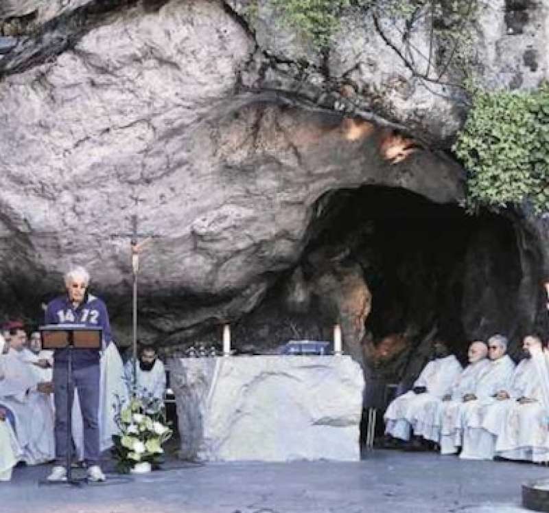 massimo giletti a lourdes 4