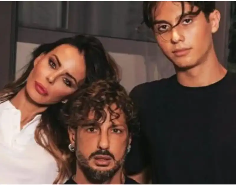 nina moric fabrizio corona e il figlio carlos