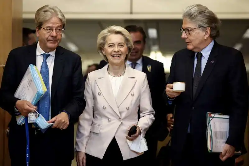 PAOLO GENTILONI - URSULA VON DER LEYEN - THIERRY BRETON 