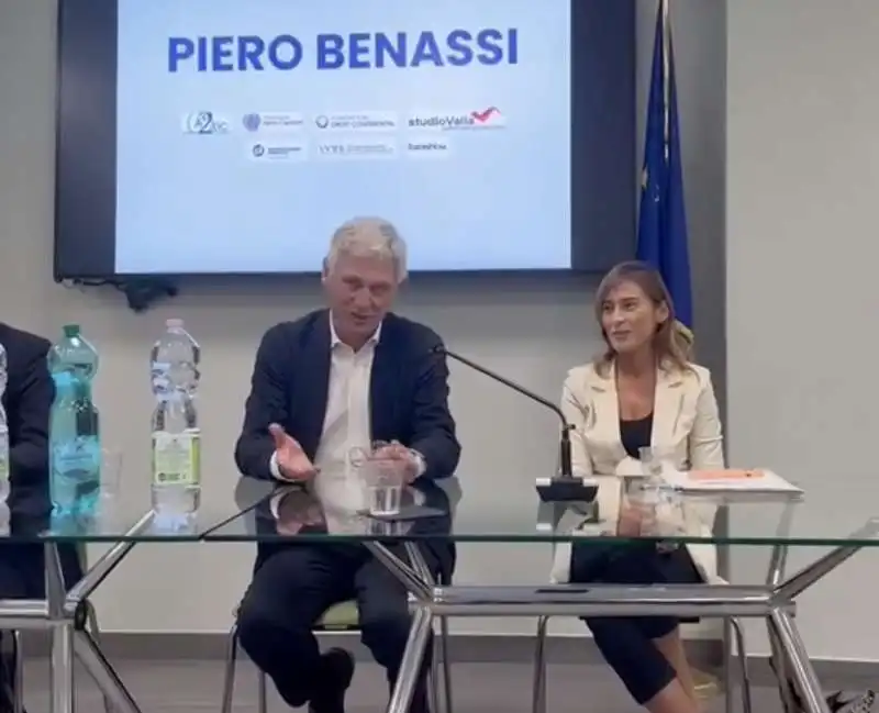 PIERO BENASSI CON MARIA ELENA BOSCHI  