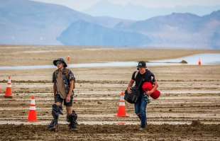 pioggia si abbatte sul burning man 19