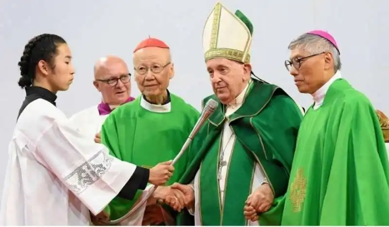  Stephen Chow Sau-yan - papa francesco - John Tong Hon - mongolia 