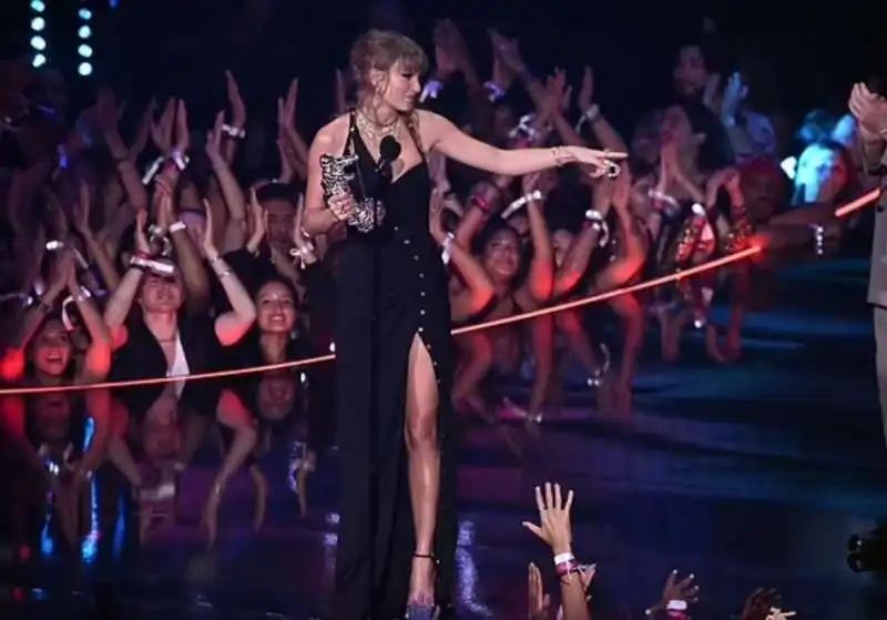 taylor swift agli mtv vma 2