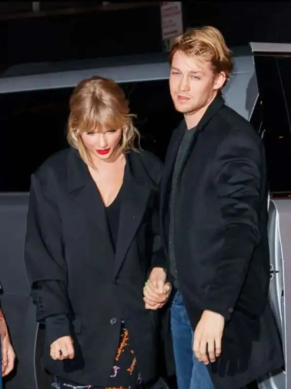 taylor swift joe alwyn 