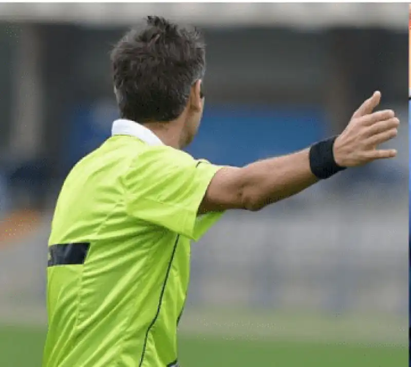 torneo calciotto arbitro