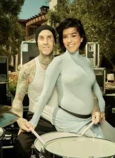 Travis Barker Kourtney Kardashian