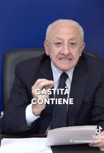 vincenzo de luca contro i test di accesso a medicina 1