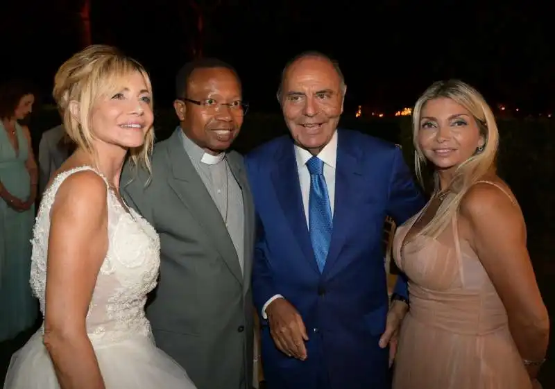 vittoriana abate padre lambert okere  bruno vespa  simona abate  foto di bacco