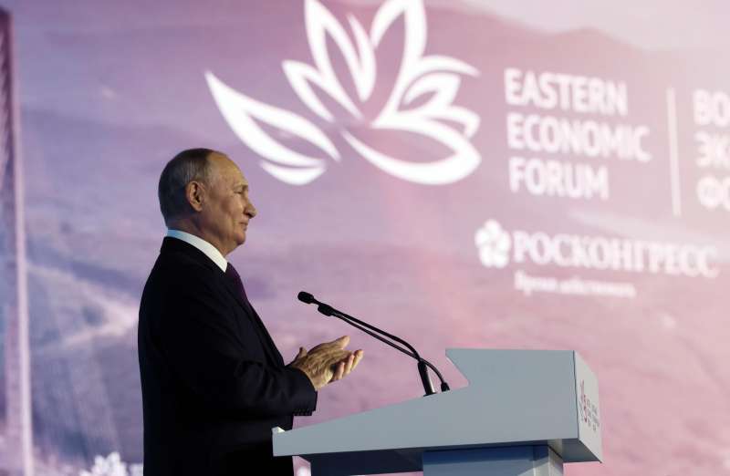 vladimir putin al forum economico orientale 1