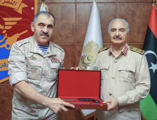 yunus bek yevkurov e khalifa haftar 1