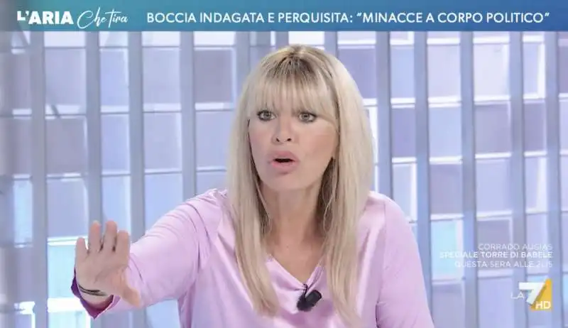 ALESSANDRA MUSSOLINI A L'ARIA CHE TIRA