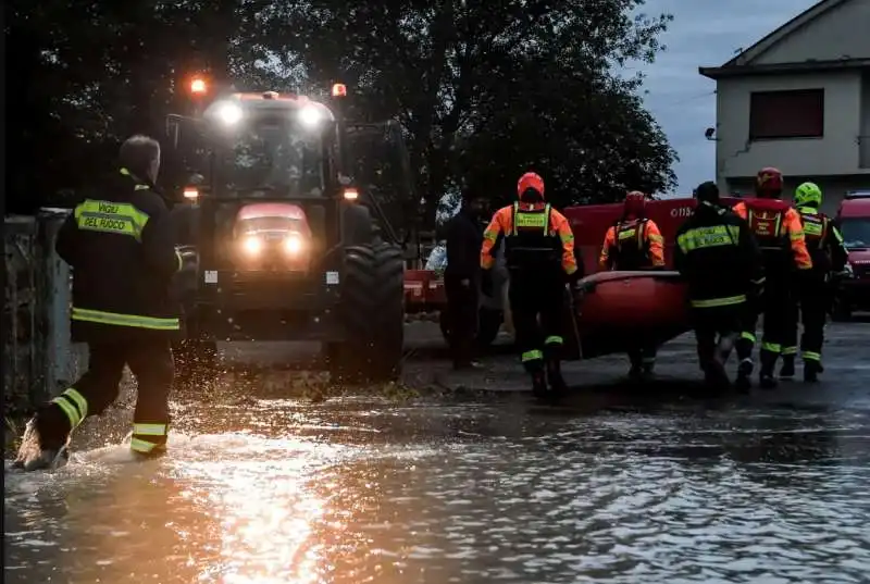 alluvione in emilia romagna. 6