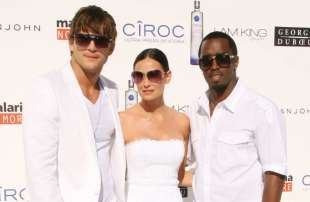 ashton kutcher demi moore puff daddy white party