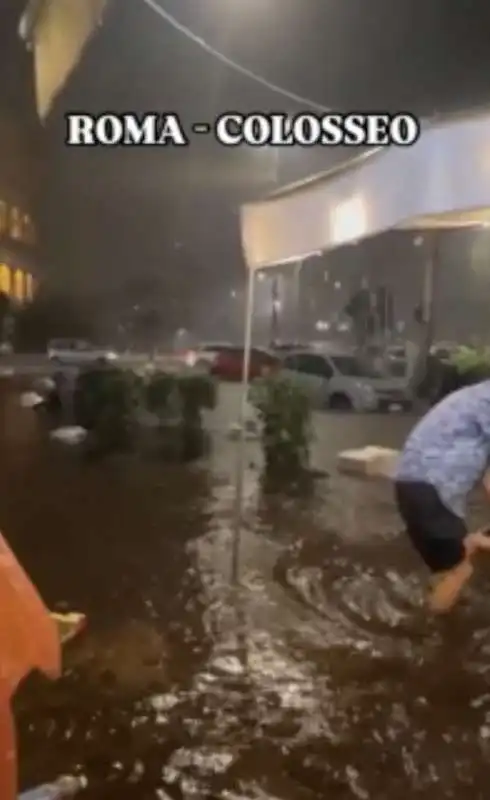 bomba d acqua a roma   11