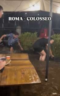 bomba d acqua a roma 14