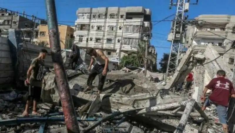 bombardamento su gaza 4