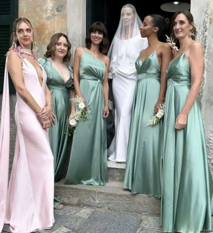 chiara ferragni al matrimonio veronica ferraro   davide simonetta   4