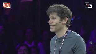 colloquio tra john elkann e sam altman all italian tech week di gedi 11