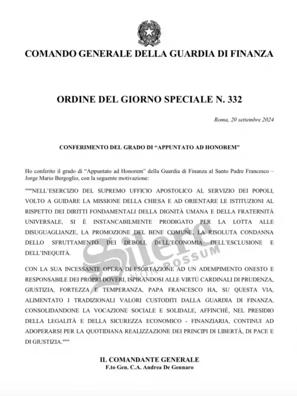 conferimento del grado di appuntato ad honorem a papa francesco da parte del generale Andrea De Gennaro