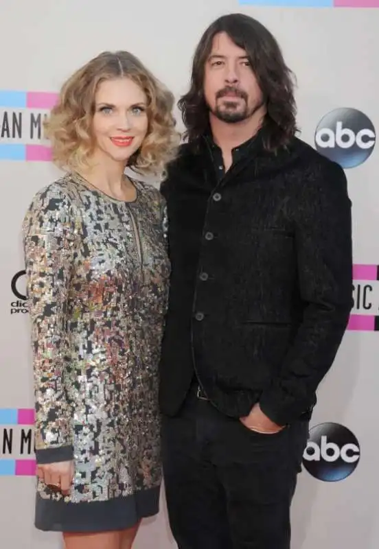 DAVE GROHL CON LA MOGLIE JORDYN BLUM