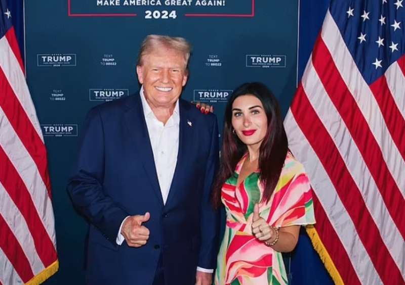 donald trumpe laura loomer 3