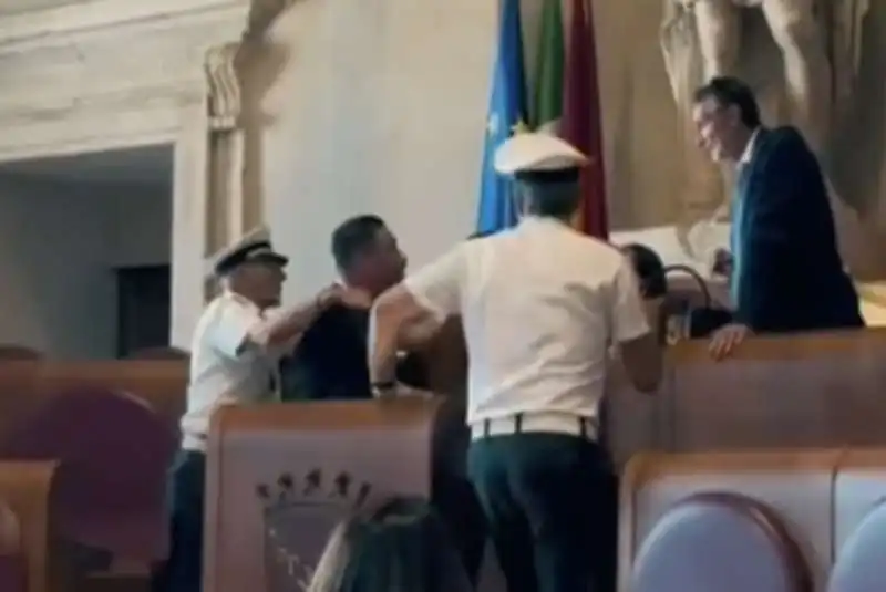 emanuele licopodio in campidoglio   2