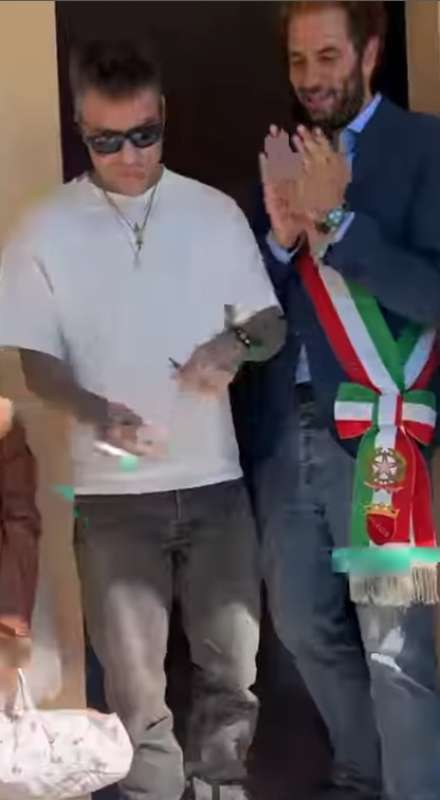 fedez inaugura la casa di andrea 2