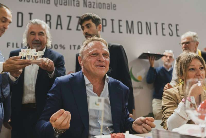 Francesco Lollobrigida in visita alla 15esima edizione di Terra Madre Salone del Gusto a torino - foto lapresse