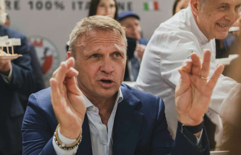 Francesco Lollobrigida in visita alla 15esima edizione di Terra Madre Salone del Gusto a torino - foto lapresse