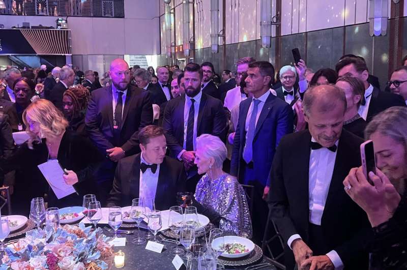 giorgia meloni elon musk maye musk giampiero massolo atlantic council