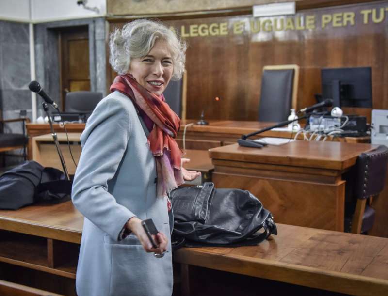 IRENE PIVETTI IN TRIBUNALE