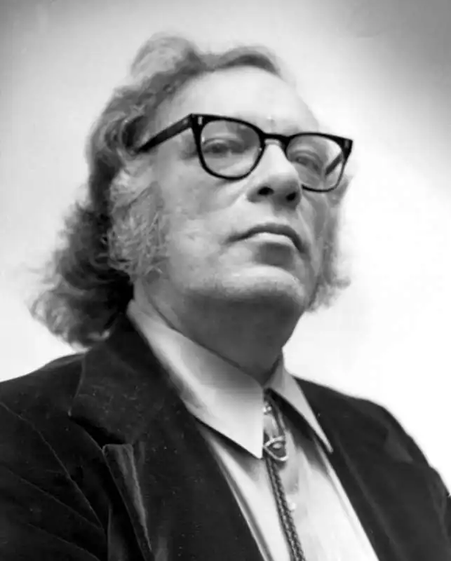 isaac asimov. 3