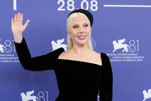 lady gaga photocall joker folie a deux venezia 2024