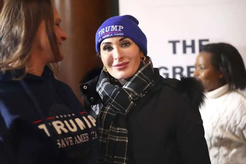   laura loomer