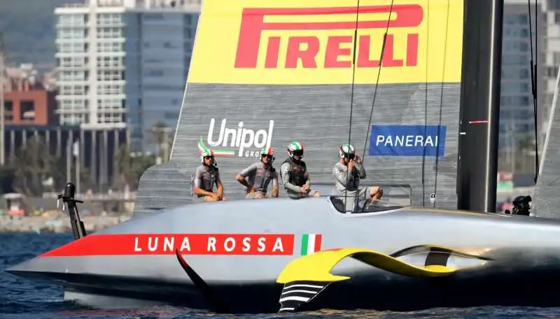 LUNA ROSSA - LOUIS VUITTON CUP 