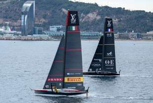 LUNA ROSSA - LOUIS VUITTON CUP