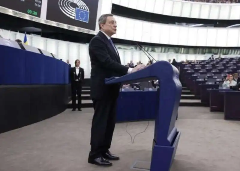 MARIO DRAGHI AL PARLAMENTO EUROPEO