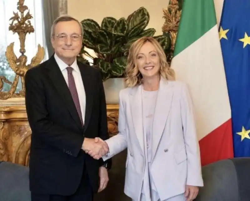 mario draghi e giorgia meloni a palazzo chigi