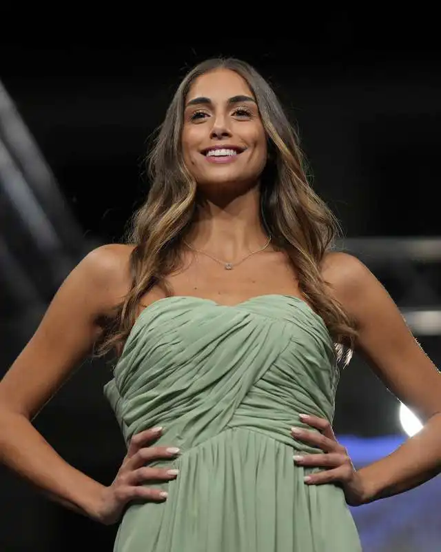 ofelia passaponti   miss italia 2024. 12