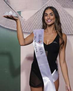 ofelia passaponti miss italia 2024. 14