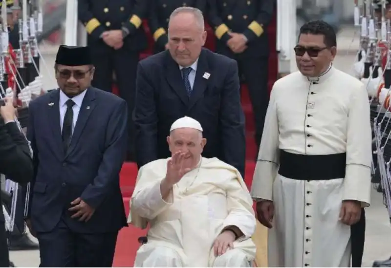 PAPA FRANCESCO IN INDONESIA