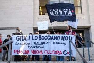 proteste contro alessandro giuli alla sapienza - foto lapresse - 3